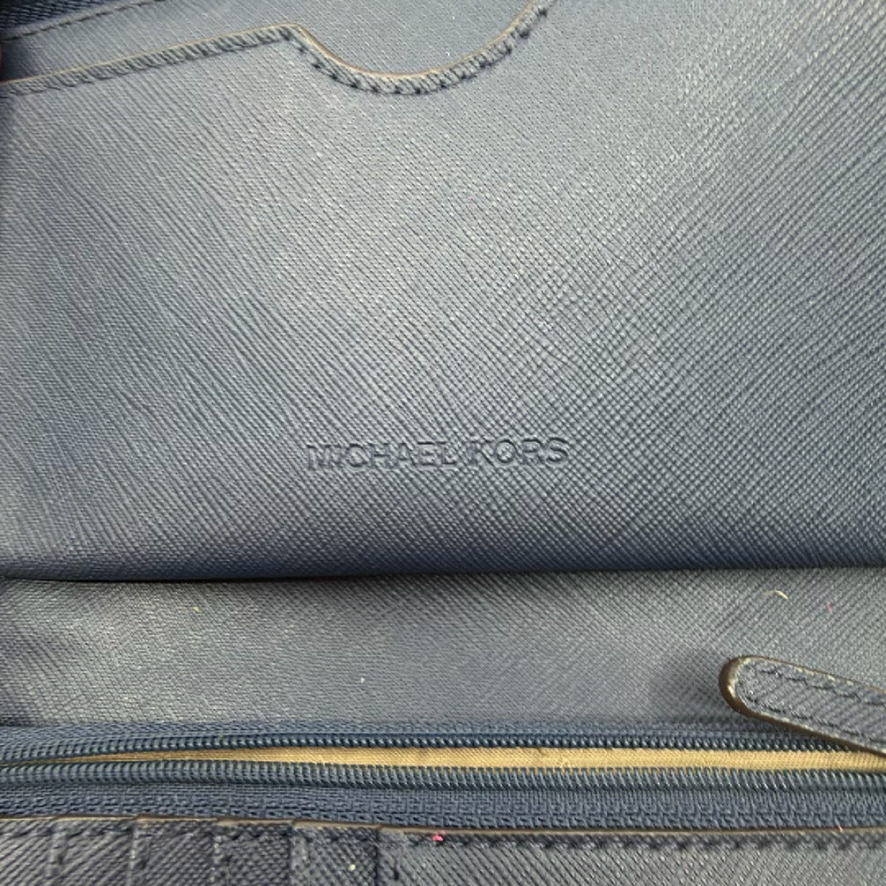 Michael Kors Jet Set Travel Continental Blue Pebbled Leather Wallet - Picture 5 of 8
